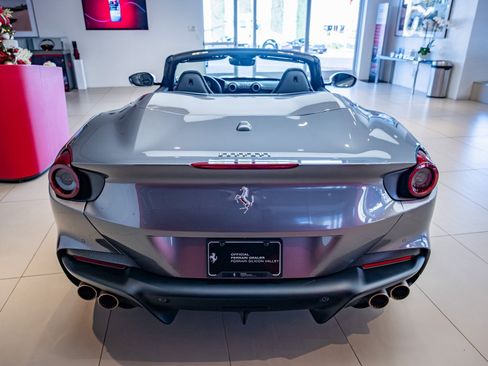Used 2022 Ferrari Portofino M image 5