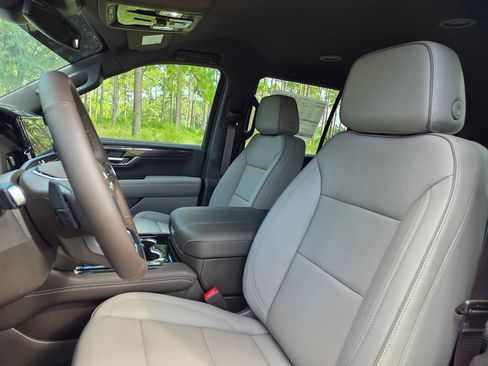 New 2026 GMC Yukon Elevation w/ LPO, Floor Liner Package RWD image 16