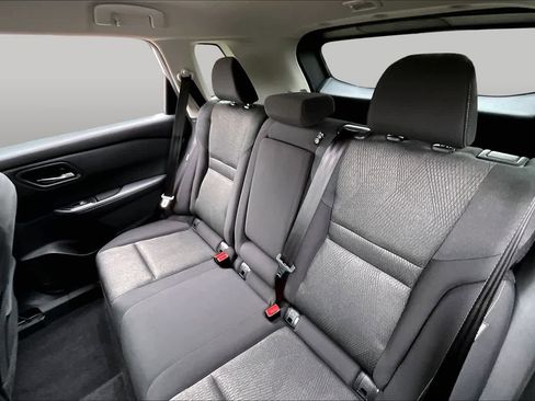 Used 2025 Nissan Rogue SV AWD/4WD image 18