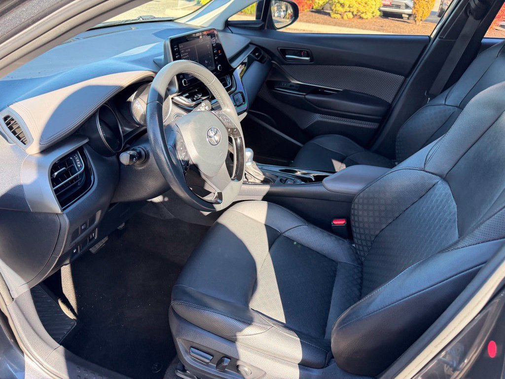 Certified 2022 Toyota C-HR Limited FWD image 12