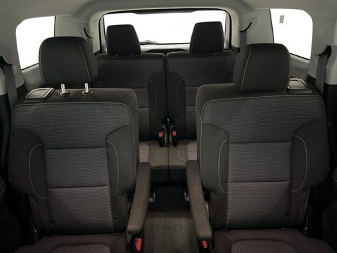 Used 2023 GMC Acadia SLE w/ LPO, Floor Liner Package image 29