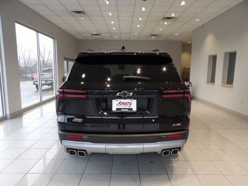 Used 2024 Chevrolet Traverse Z71 w/ LPO, Floor Liner Package image 5