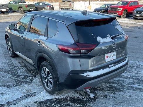 Used 2023 Nissan Rogue SV image 7