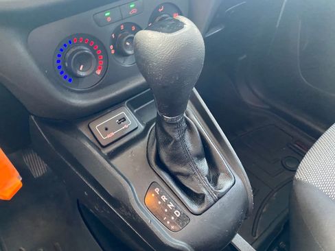 Used 2016 RAM ProMaster City Tradesman FWD image 17