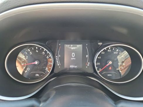 Used 2021 Jeep Compass Latitude image 10