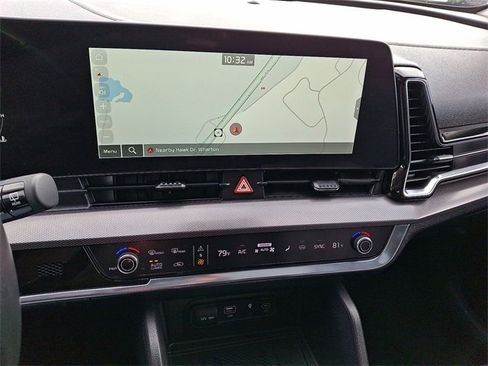 Used 2023 Kia Sportage SX image 16