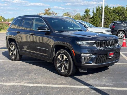 Used 2024 Jeep Grand Cherokee Limited 4xe AWD/4WD image 3