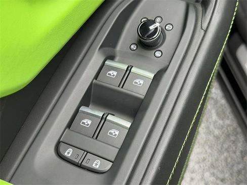 Used 2022 Lamborghini Urus image 21