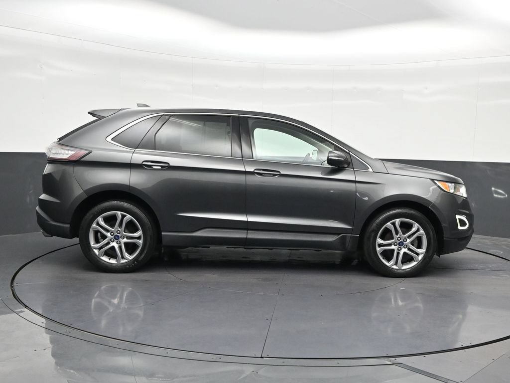 Used 2018 Ford Edge Titanium FWD image 7