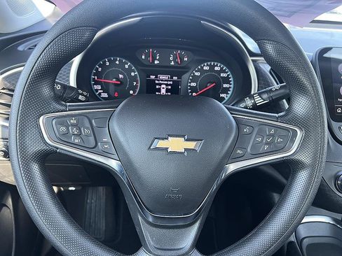 Used 2025 Chevrolet Malibu LT FWD image 22