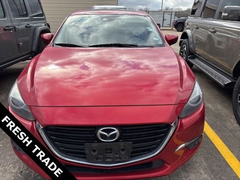 Used 2018 MAZDA MAZDA3 Grand Touring image 10