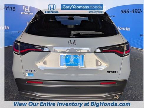 Certified 2025 Honda HR-V Sport image 5