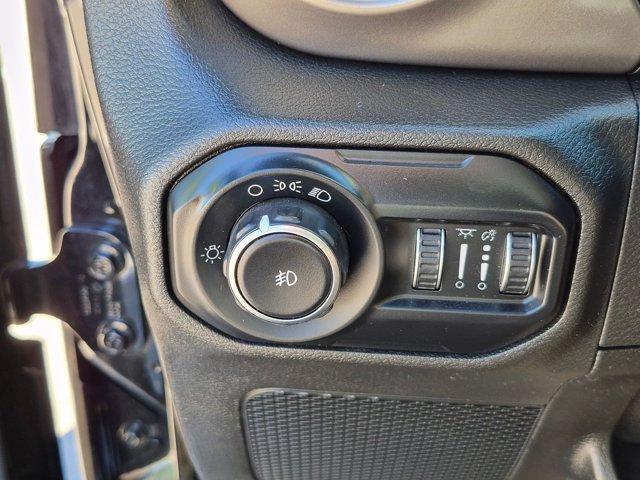 Used 2018 Jeep Wrangler Unlimited Sport AWD/4WD image 13