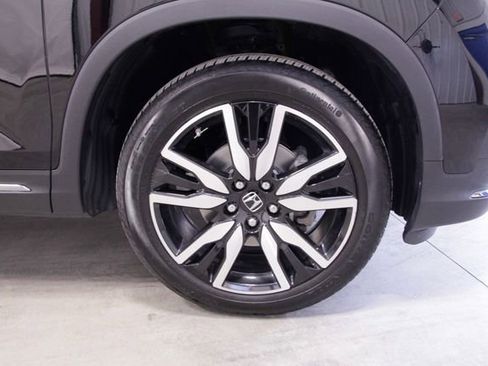 Certified 2022 Honda Pilot Touring image 12