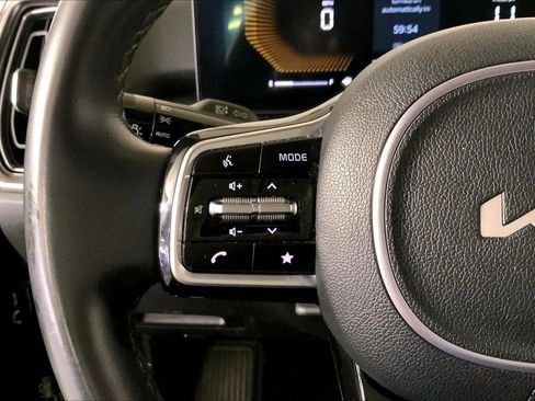 Certified 2024 Kia Sorento S image 18