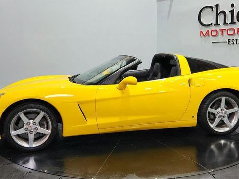 Used 2006 Chevrolet Corvette Coupe w/ Preferred Equipment Group RWD image 6