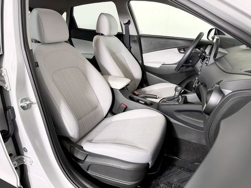 Used 2022 Hyundai Kona SEL image 42