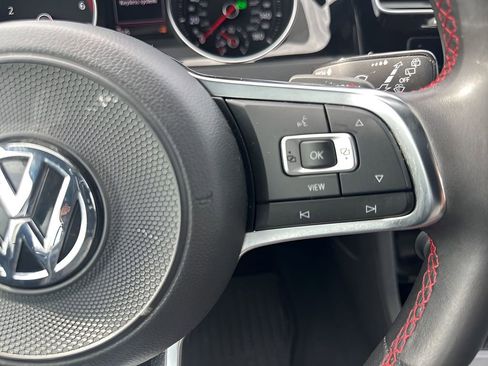 Used 2020 Volkswagen GTI SE image 16