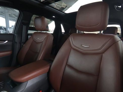 Used 2020 Cadillac XT5 Premium Luxury image 9