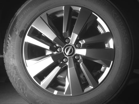 Used 2025 Nissan Pathfinder SV image 15