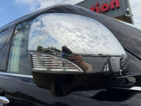 Used 2016 INFINITI QX80 4WD w/ Deluxe Technology Package image 9