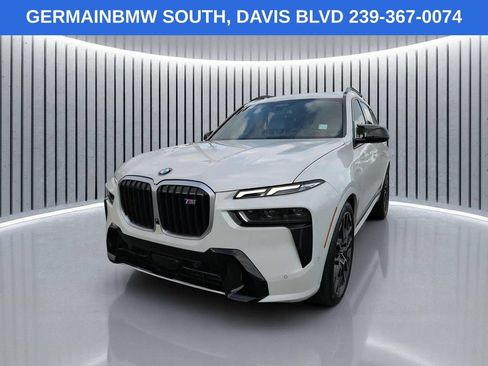 Used 2025 BMW X7 M60i AWD/4WD image 9