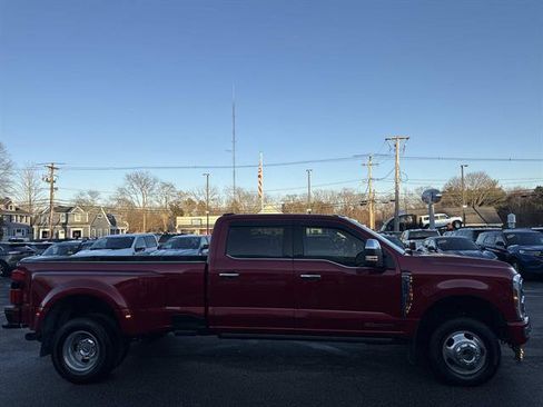 Used 2024 Ford F350 Platinum w/ FX4 Off-Road Package image 6