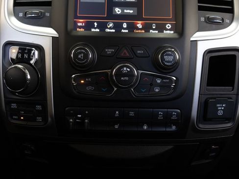 Used 2018 RAM 1500 Big Horn AWD/4WD image 34