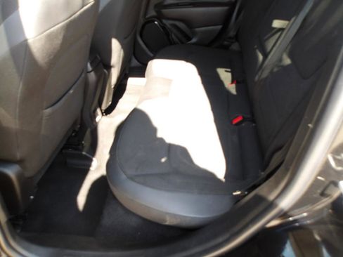 Used 2017 Jeep Renegade Altitude image 17