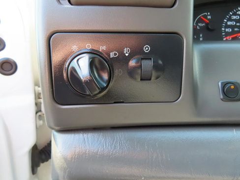 Used 2003 Ford F350 Lariat image 32