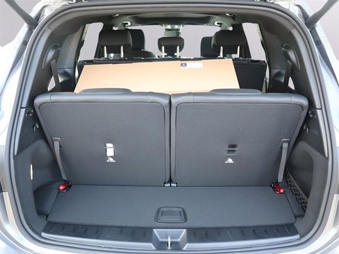 New 2026 Mercedes-Benz GLB 250 4MATIC image 10