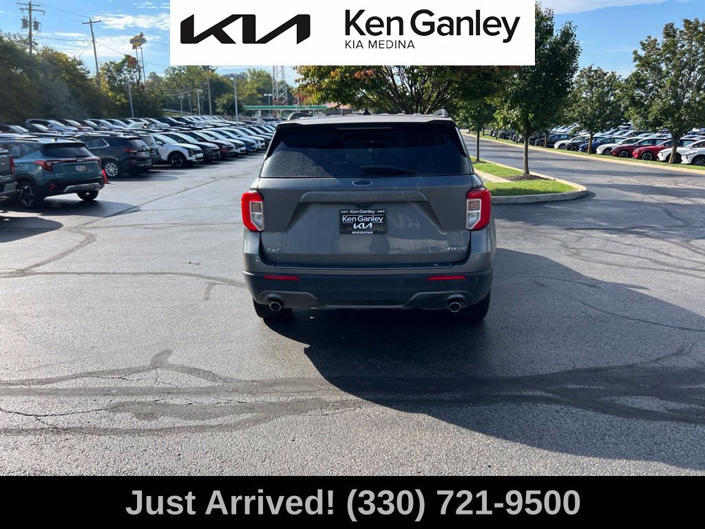 Used 2021 Ford Explorer XLT w/ Equipment Group 202A AWD/4WD image 6