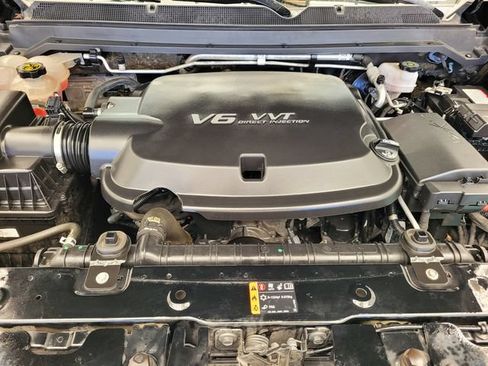 Used 2021 Chevrolet Colorado ZR2 w/ ZR2 Midnight Special Edition AWD/4WD image 34