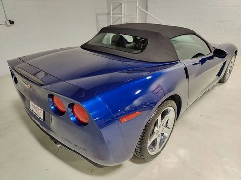 Used 2007 Chevrolet Corvette Convertible w/ Preferred Equipment Group image 6