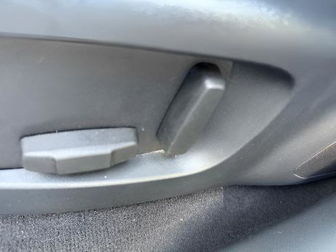 Used 2019 Land Rover Range Rover Velar R-Dynamic SE image 10