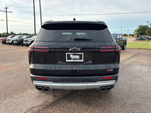 Used 2024 Chevrolet Traverse Z71 AWD/4WD image 5