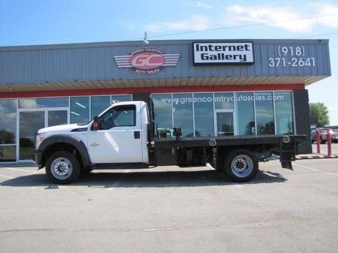 Used 2012 Ford F550 4x4 Regular Cab Super Duty w/ Payload Upgrade Pkg image 5