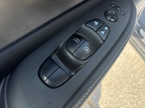 Used 2021 Nissan Murano S AWD/4WD image 19