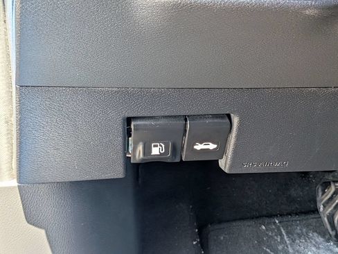 Certified 2023 Nissan Kicks SV FWD image 20