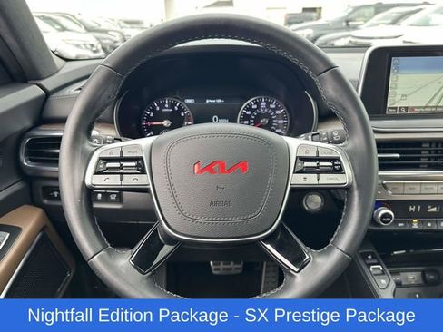 Used 2022 Kia Telluride SX w/ SX Prestige Package image 11