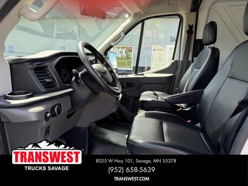 Used 2024 Ford Transit 250 148 Medium Roof Extended AWD image 5