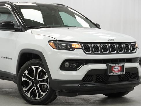 Certified 2023 Jeep Compass Limited image 3