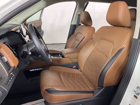 Used 2024 Nissan Pathfinder Platinum w/ Cargo Package FWD image 14