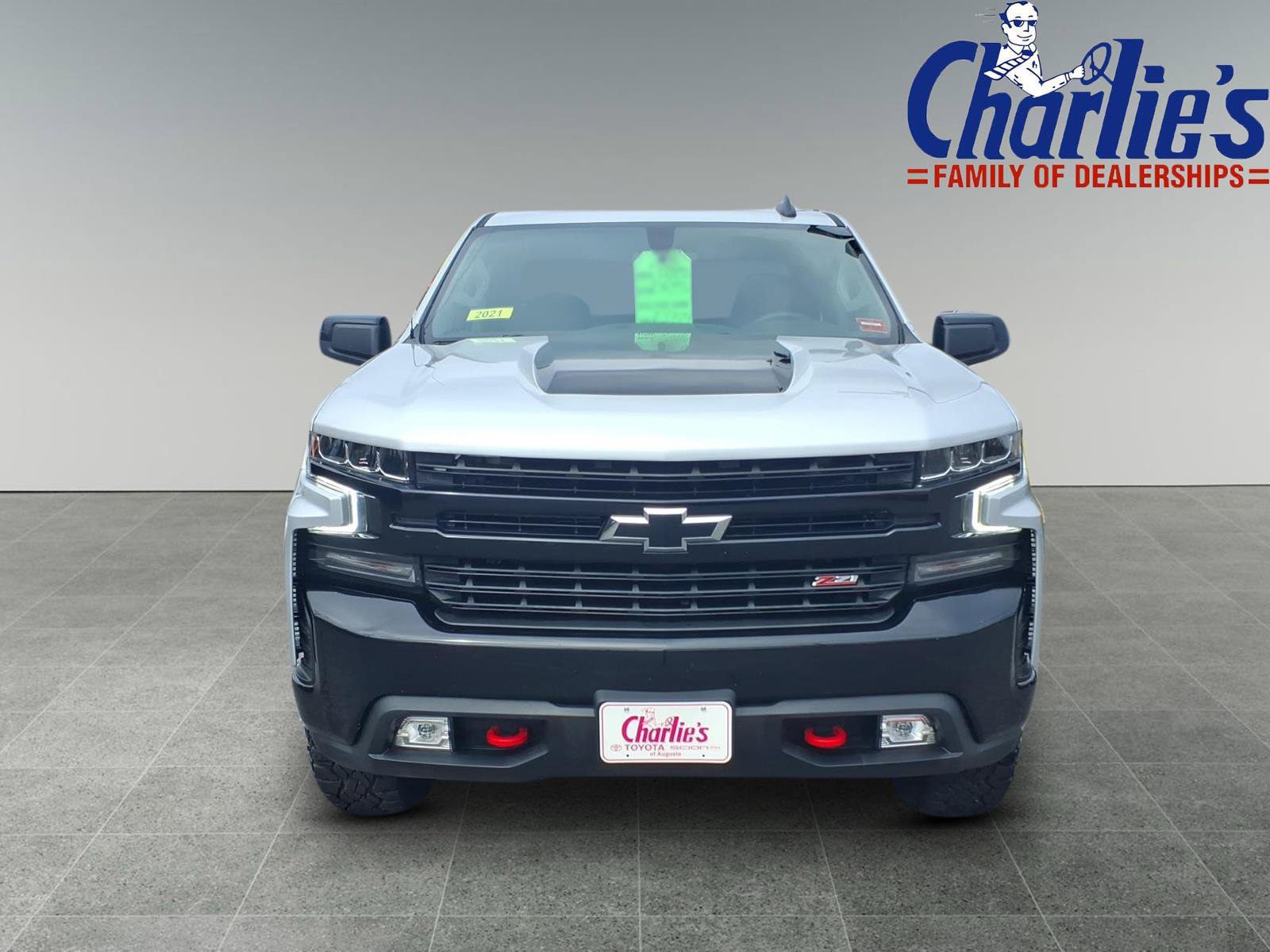 Used 2021 Chevrolet Silverado 1500 LT Trail Boss w/ Convenience Package II AWD/4WD image 2