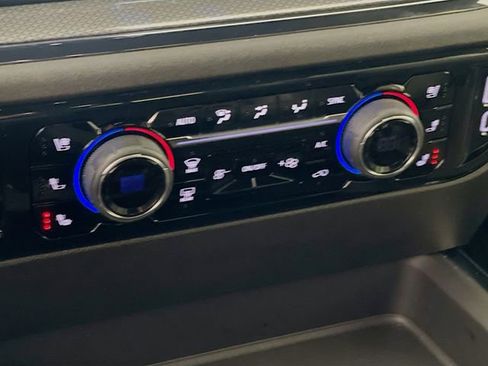 Used 2025 Chevrolet Silverado 2500 ZR2 image 22