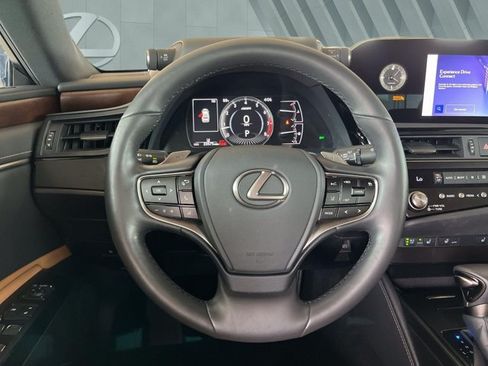 Certified 2025 Lexus ES 350 w/ Premium Package FWD image 14