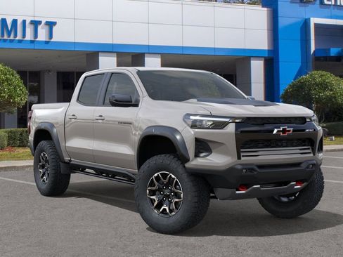 New 2026 Chevrolet Colorado ZR2 w/ Technology Package AWD/4WD image 7