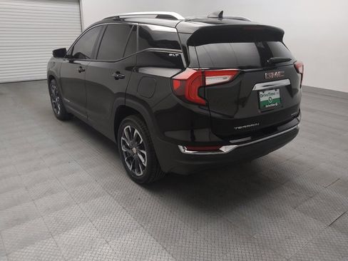 Used 2022 GMC Terrain SLT w/ Infotainment Package II AWD/4WD image 5