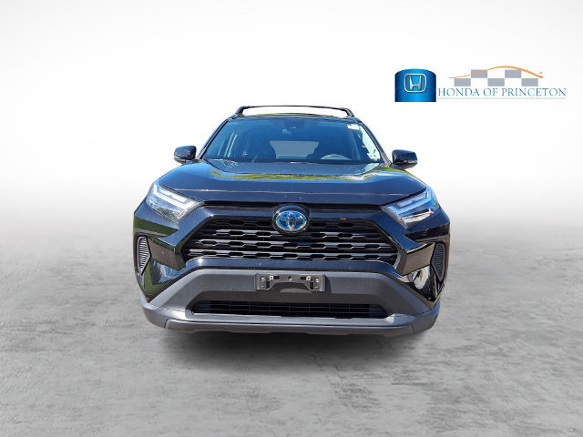 Used 2024 Toyota RAV4 LE AWD/4WD image 2