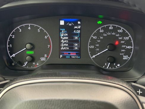 Used 2024 Toyota Corolla Cross SE w/ Moonroof Package image 12